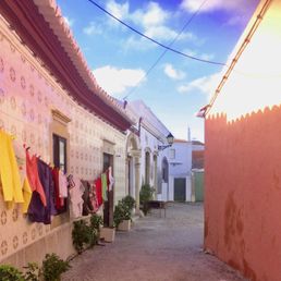 Colorful street São Brás de Alportel | Quinta Maragota Eastern Algarve